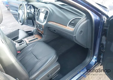 2014 Chrysler 300C John Varvatos Luxury Edition Awd from USA, damaged, VIN 2C3CCAJT6EH120427